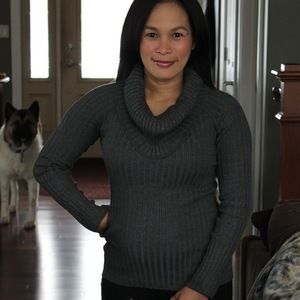 Meet your Posher, Emelita